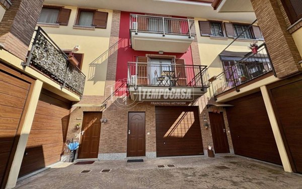 casa indipendente in vendita a Rivalta di Torino in zona Hella