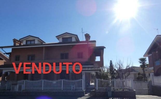 casa indipendente in vendita a Rivalta di Torino in zona Gerbole