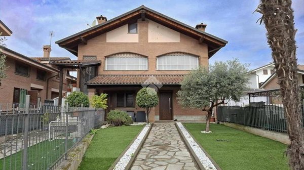 casa indipendente in vendita a Rivalta di Torino