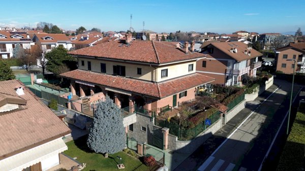 casa indipendente in vendita a Rivalta di Torino