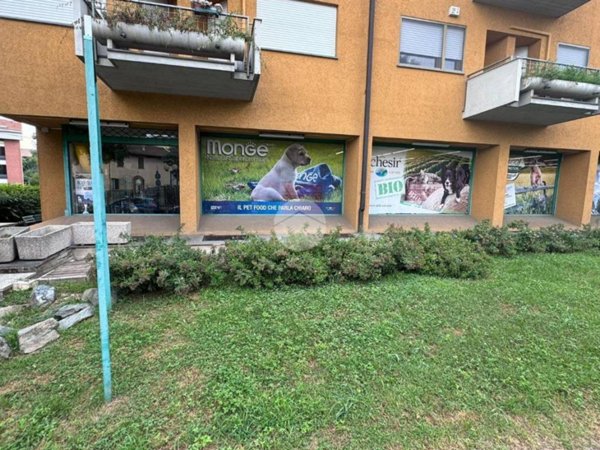 negozio in vendita a Rivalta di Torino