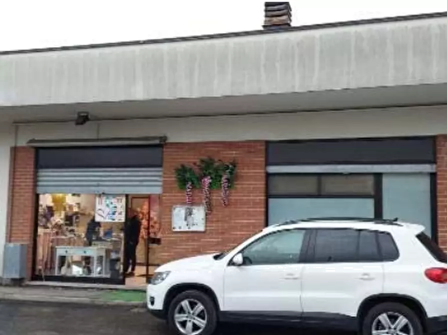 negozio in vendita a Rivalta di Torino
