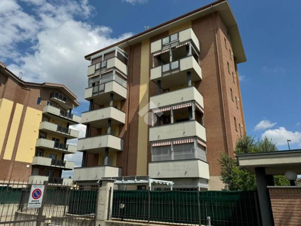 appartamento in vendita a Rivalta di Torino in zona Hella