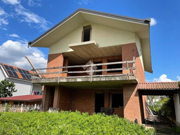 casa indipendente in vendita a Rivalta di Torino