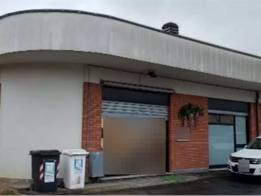 locale commerciale in vendita a Rivalta di Torino
