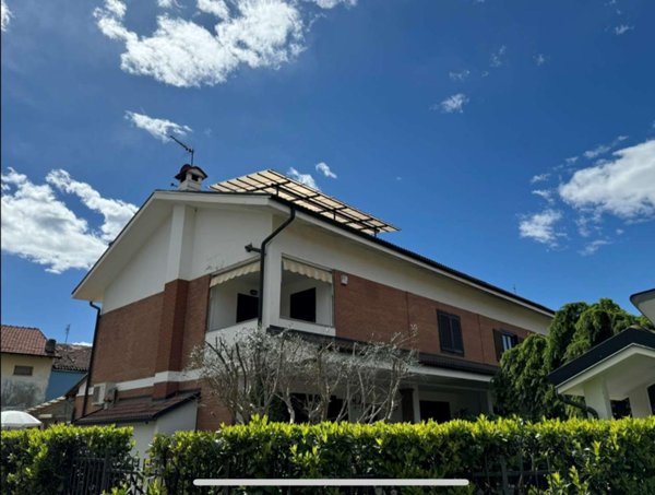 casa indipendente in vendita a Rivalta di Torino
