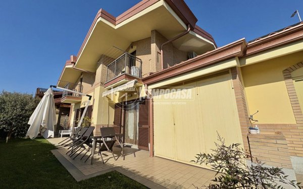 casa indipendente in vendita a Rivalta di Torino