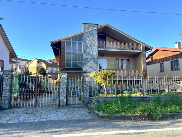 casa indipendente in vendita a Rivalta di Torino in zona Pasta