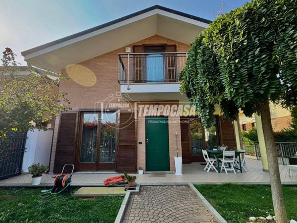 casa indipendente in vendita a Rivalta di Torino