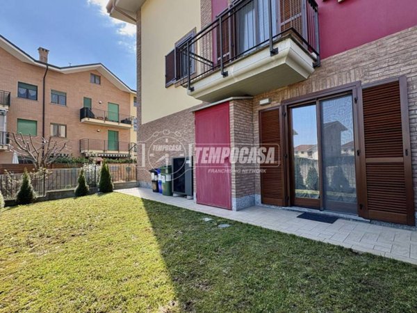 casa indipendente in vendita a Rivalta di Torino in zona Hella