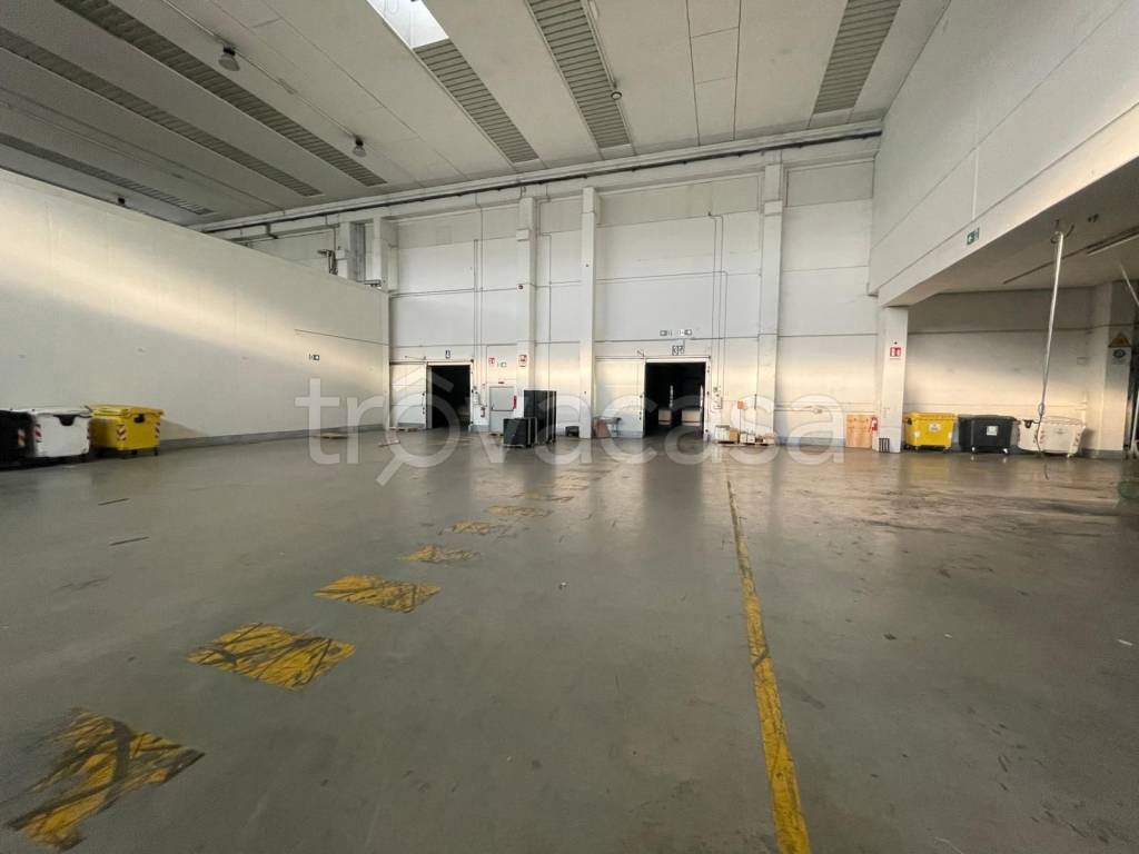 capannone in vendita a Rivalta di Torino