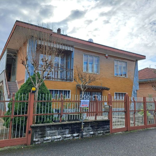 casa indipendente in vendita a Rivalta di Torino