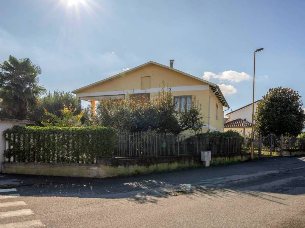 casa indipendente in vendita a Rivalta di Torino