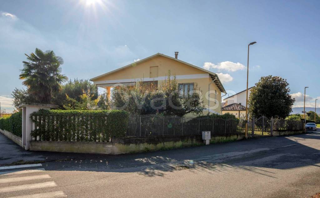 casa indipendente in vendita a Rivalta di Torino