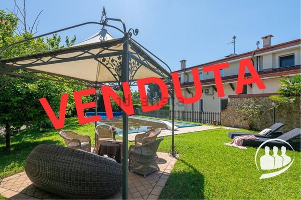 casa indipendente in vendita a Rivalta di Torino