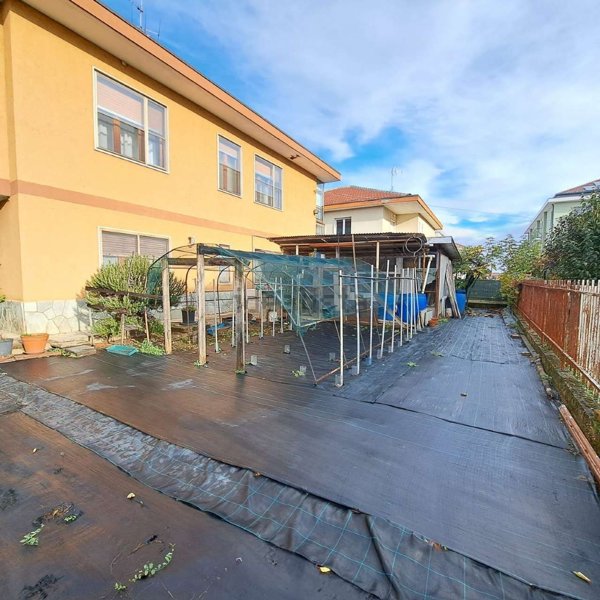 casa indipendente in vendita a Rivalta di Torino