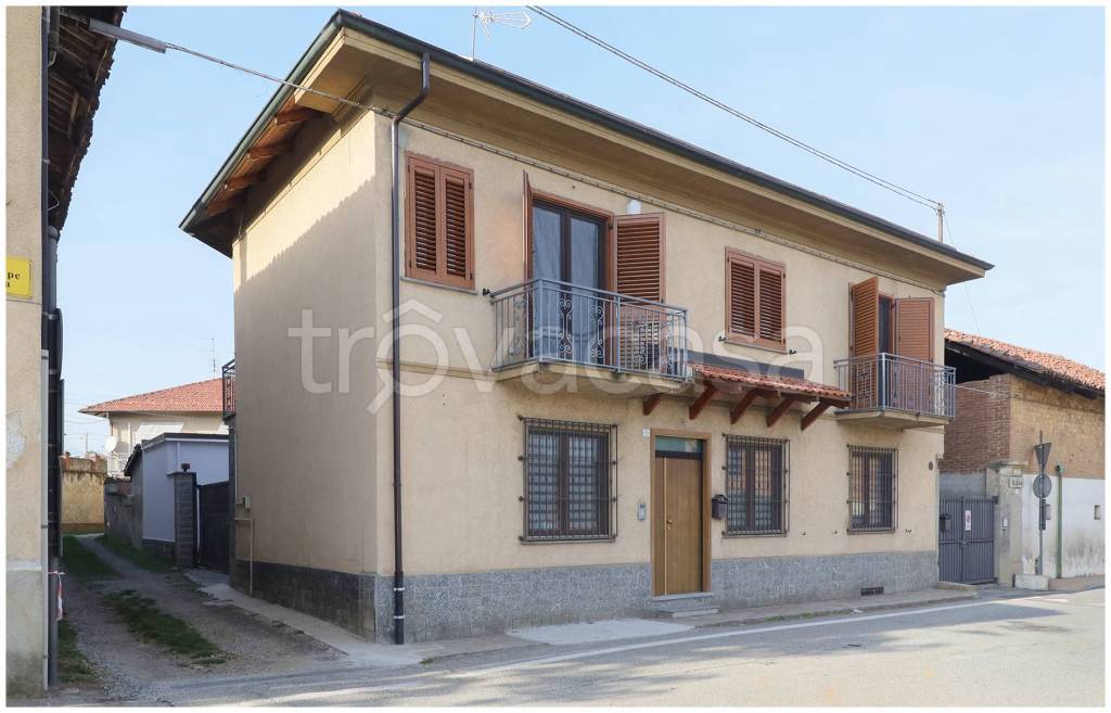 casa indipendente in vendita a Rivalta di Torino in zona Pasta