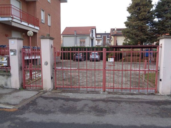 locale commerciale in vendita a Rivalta di Torino