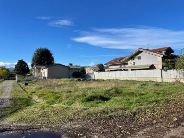 terreno agricolo in vendita a Rivalta di Torino in zona Hella
