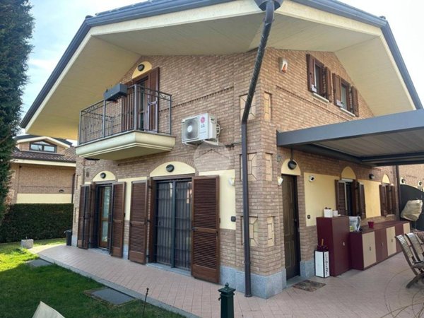 casa indipendente in vendita a Rivalta di Torino