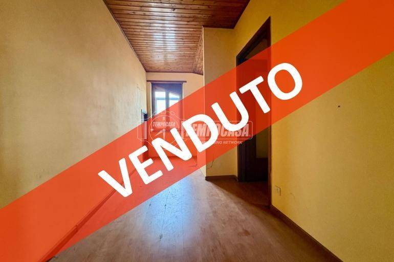 casa indipendente in vendita a Rivalta di Torino in zona Hella