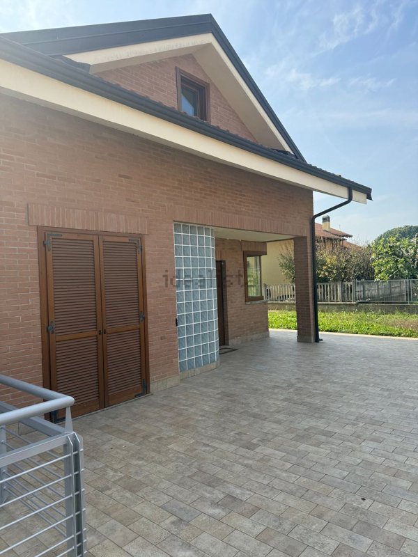 pentavano in vendita a Rivalta di Torino