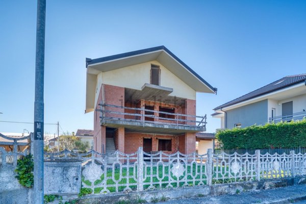 casa indipendente in vendita a Rivalta di Torino