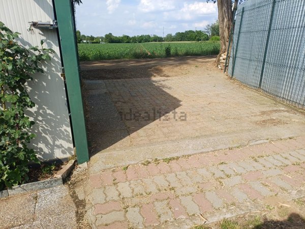terreno agricolo in vendita a Rivalta di Torino in zona Hella
