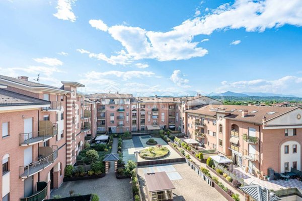 appartamento in vendita a Rivalta di Torino in zona Hella