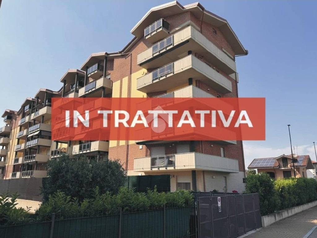 appartamento in vendita a Rivalta di Torino in zona Hella
