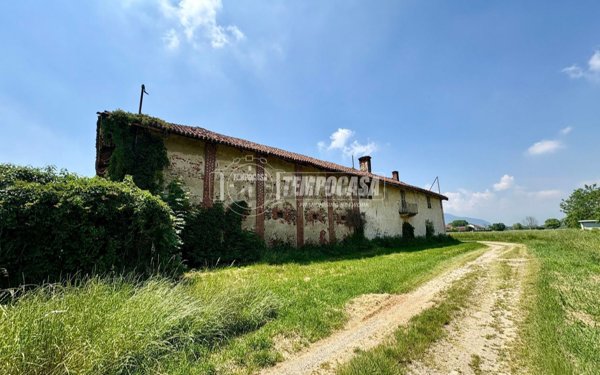 casale in vendita a Rivalta di Torino in zona Gerbole