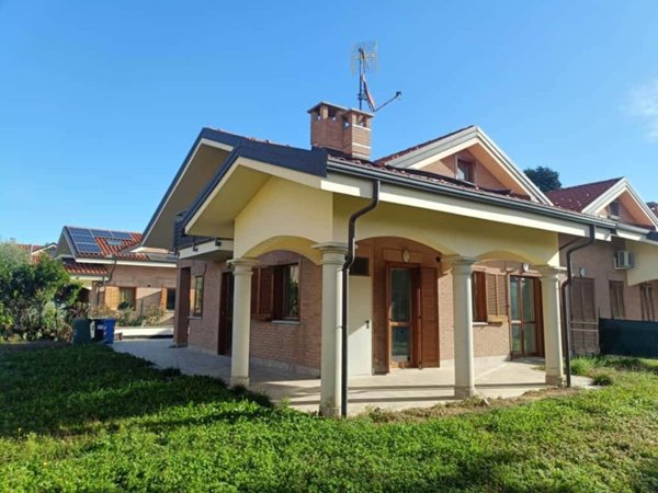 casa indipendente in vendita a Rivalta di Torino