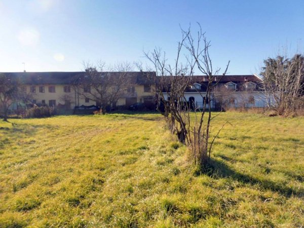 terreno agricolo in vendita a Rivalta di Torino in zona Hella