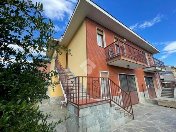casa indipendente in vendita a Rivalta di Torino in zona Pasta
