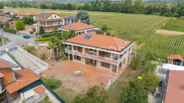 casa indipendente in vendita a Rivalta di Torino in zona Pasta