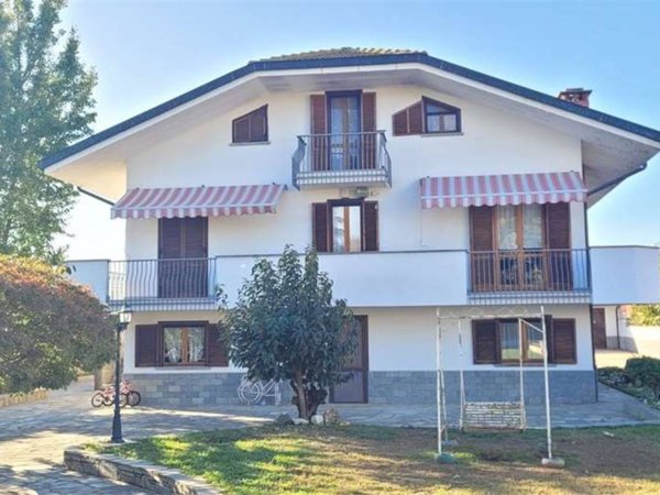 casa indipendente in vendita a Riva presso Chieri