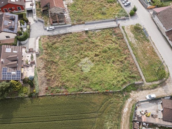 terreno edificabile in vendita a Riva presso Chieri in zona San Giovanni
