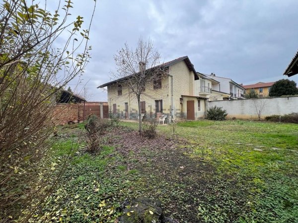 esavano in vendita a Riva presso Chieri