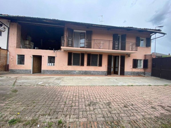 casa indipendente in vendita a Riva presso Chieri