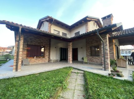 casa indipendente in vendita a Riva presso Chieri