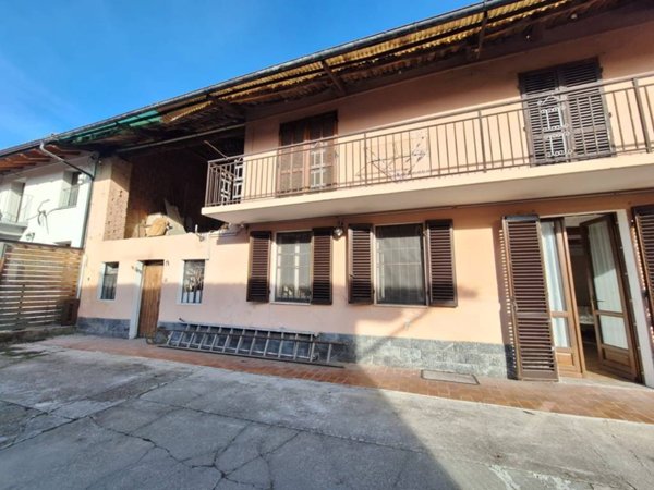 casa indipendente in vendita a Riva presso Chieri