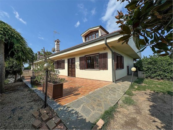 casa indipendente in vendita a Riva presso Chieri