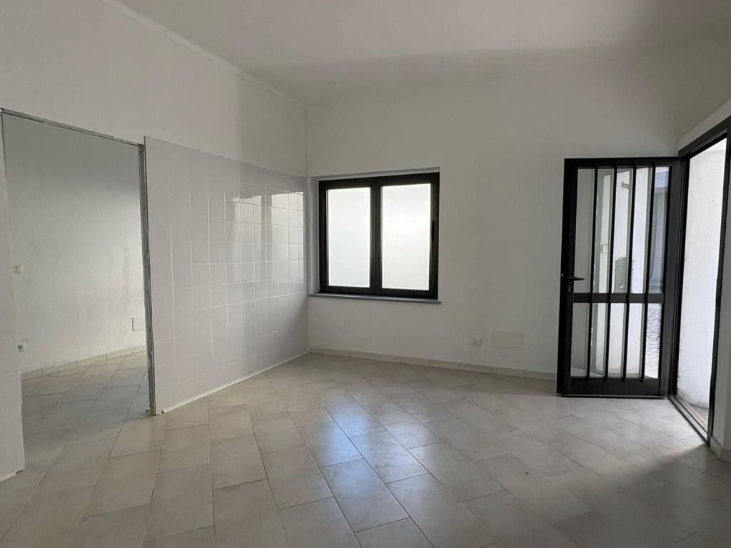 negozio in vendita a Riva presso Chieri