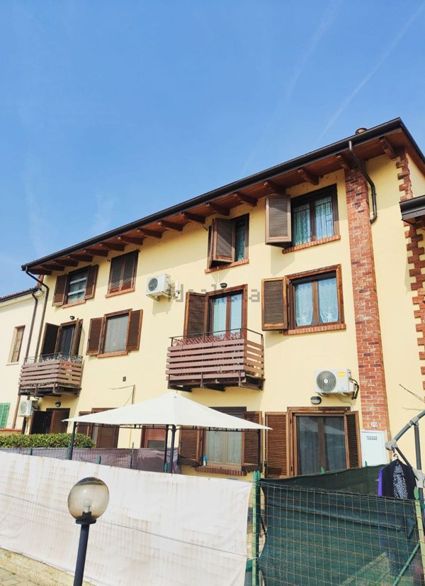 appartamento in vendita a Riva presso Chieri in zona San Giovanni