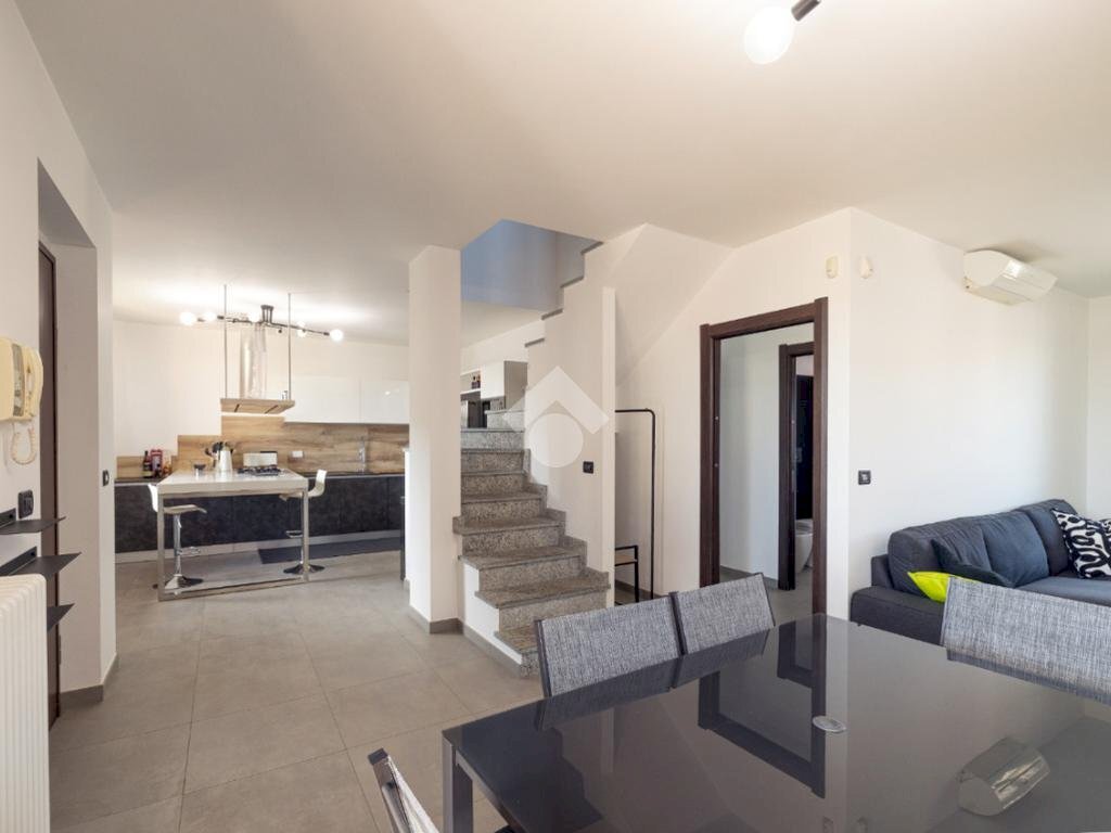 appartamento in vendita a Riva presso Chieri in zona San Giovanni