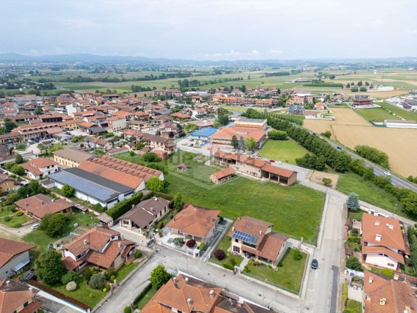 terreno edificabile in vendita a Riva presso Chieri in zona San Giovanni