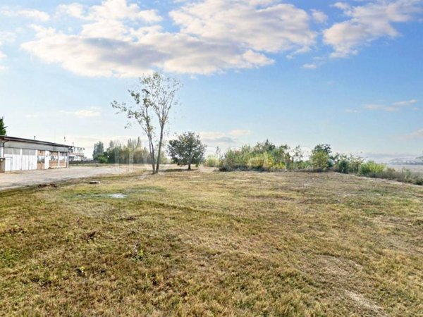 terreno in vendita a Riva presso Chieri