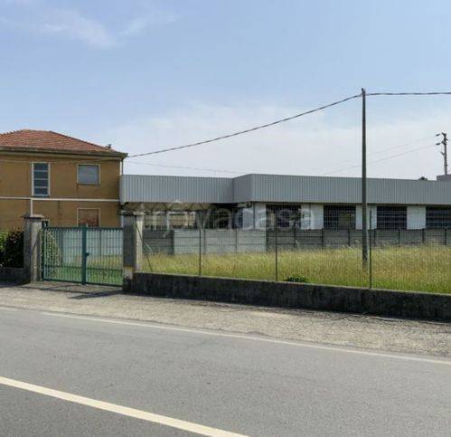 locale commerciale in vendita a Rivara
