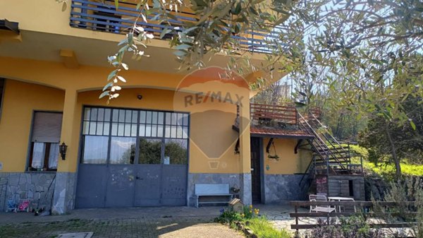 casa indipendente in vendita a Rivara