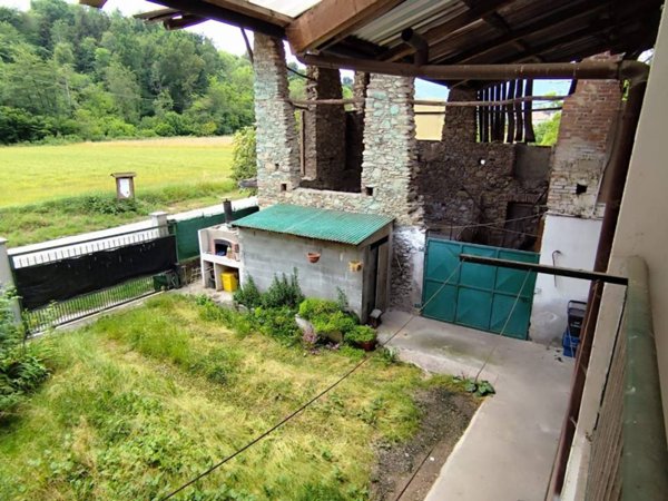 casa indipendente in vendita a Rivara